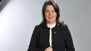 AKP Çanakkale Belediye Başkan adayı olan Jülide İskenderoğlu’nun hayatı ve