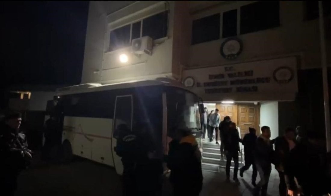 İzmir merkezli 9 ilde gerçekleştirilen operasyonda, araç kiralama şirketlerinin internet