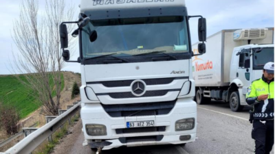 Kırıkkale'de M.A.K. idaresindeki TIR, yola çıkan Akgün Aksu'ya çarptı. Çarpmanın