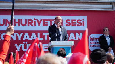 Antalya’nın kalbi Konyaaltı’nda, Cem Kotan’ın liderliğindeki coşkulu miting, yerel seçimler