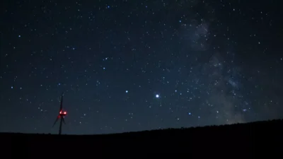 Şeytan Kuyruklu Yıldızı’nın eşsiz gökyüzü olayını keşfedin. Bu nadir yıldız,