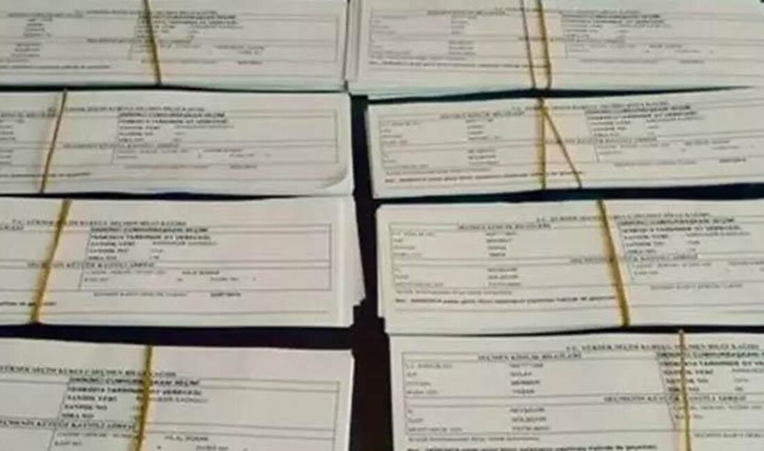 Seçim kağıdı olmadan oy kullanabilir miyim sorusunun cevabı... YSK, resmi