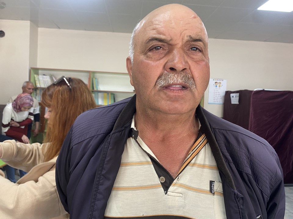 Manisa'da 31 Mart Mahalli İdareler Genel Seçimleri sırasında oyunu kullanan