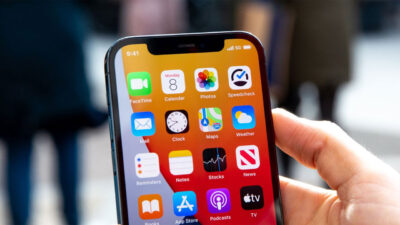Apple, bu yılın sonlarında çıkacak olan iOS 18 ile iPhone