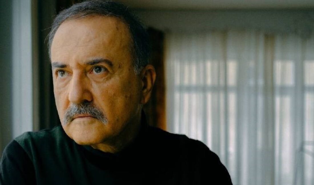 Murathan Mungan, Yeni Türkü'nün seslendirdiği "Maskeli Balo" şarkısının sözlerinin İYİ