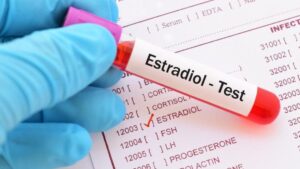 Estradiol hormonu, tıbbi olarak “estrojen” ya da “estradiol E2” olarak