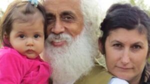 Gönül Saygan (Gönül Sayda Yılman) ünlü sanatçı Suavi’nin eşidir. Bir