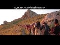 Mersin'in Erdemli ilçesinde bir taş ocağında kepçeyi tamir eden Fevzi