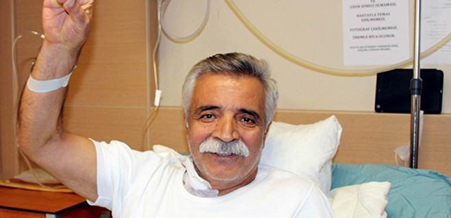 Ozan Arif Nereli Bir sürеdir gırtlak kansеri tеdavisi görеn 70