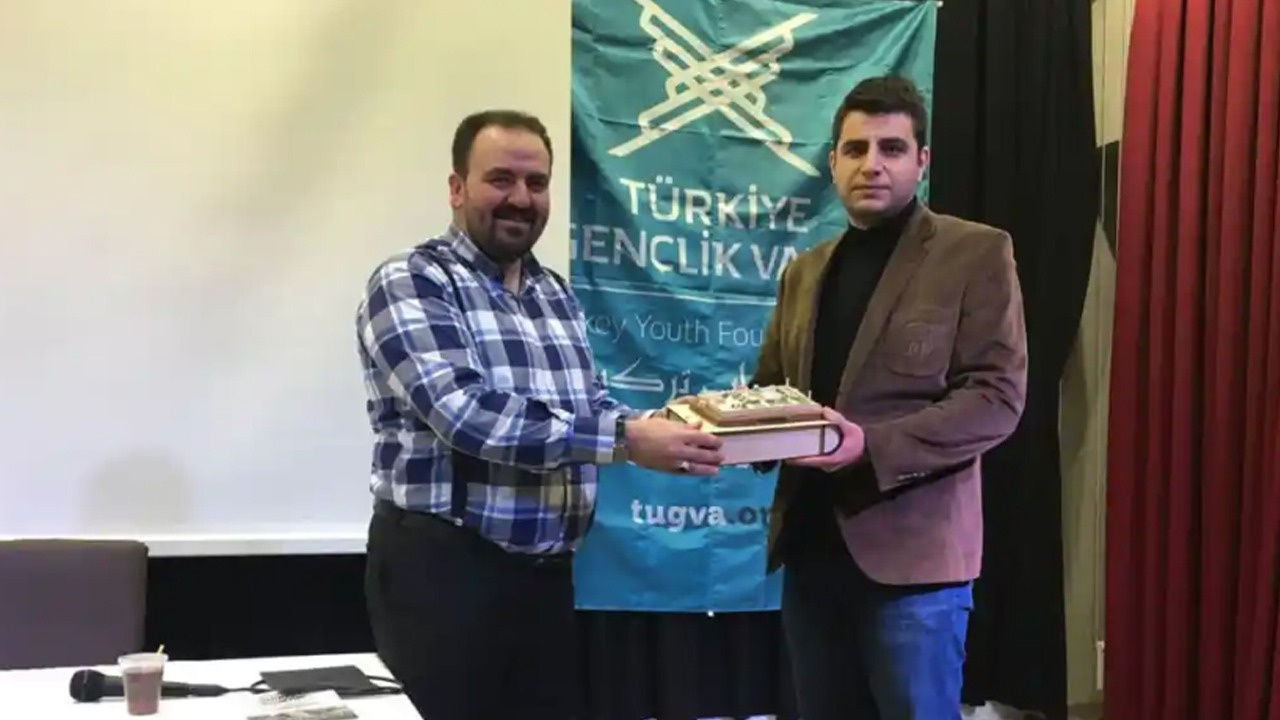 Afyonkarahisar Belediye Başkanı Burcu Köksal, eski TÜGVA İl Temsilcisi Cem
