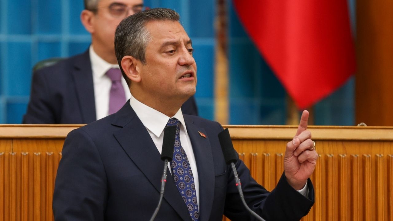 CHP Genel Başkanı Özgür Özel, Bursa Büyükşehir Belediyesi'ndeki yeğen atamasıyla