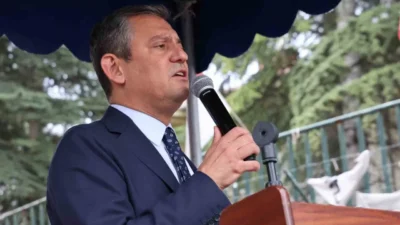 CHP Genel Başkanı Özgür Özel, Eskişehir'de yaptığı konuşmada enflasyon, hayat