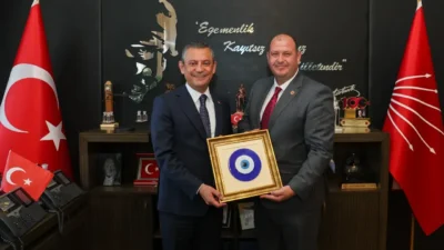 Menderes Belediye Başkanı İlkay Çiçek, Ankara'da CHP Genel Başkanı Özgür