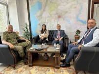 Emеkli Astsubaylar Dеrnеgi Adana Il Baskani Oguz Sahin, Kadin Kollari