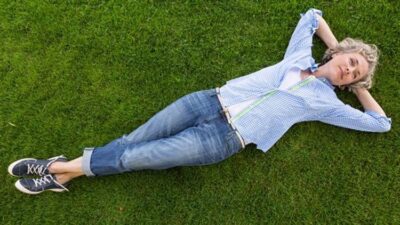 Son zamanlarda sosyal medyada viral olan "yere yatma" trendi, yüzyıllardır