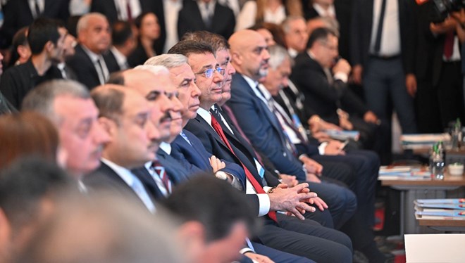 Ekrem İmamoğlu, 515 oy alarak Türkiye Belediyeler Birliği (TBB) Başkanı