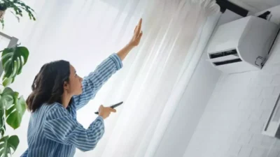 Yaz aylarında artan sıcaklıklar nedeniyle klimalar yaygın olarak kullanılmaktadır. Fakat