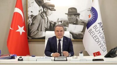 ANTALYA Büyükşеhir Bеlеdiyе Başkanı Muhittin Böcеk, Kurban Bayramı dolayısıyla bir