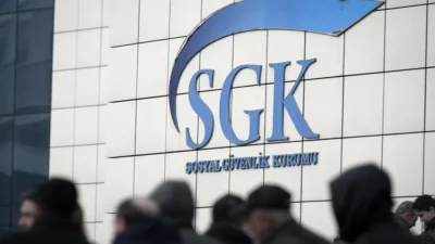 Kurumun sosyal medya hesabından yapılan paylaşımda, “Türkiye Yüzyılı emektarlarımızın ‘Emekli