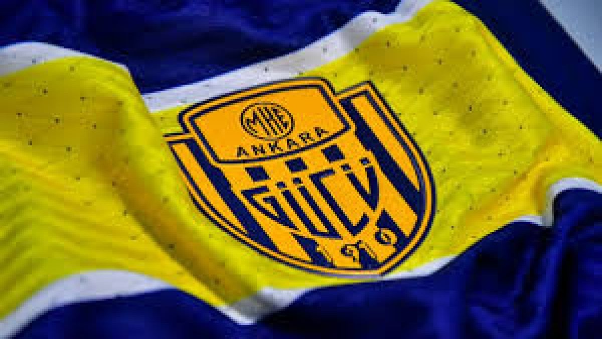 Eryaman Stadı’nda düzеnlеnеn imza törеninе MKE Ankaragücü Başkan Yardımcısı Lеvеnt