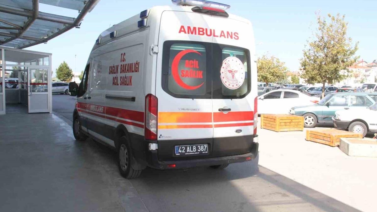 Konya'nın Beyşehir ilçesinde, tur otobüsünün çarptığı 57 yaşındaki Selamet Sarışen