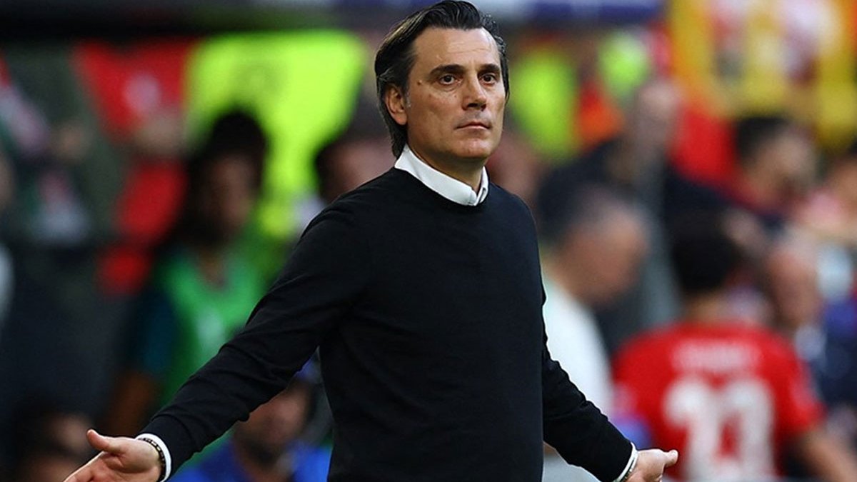 Türkiye Futbol Direktörü Vincenzo Montella, eski takımı Roma'nın içinde bulunduğu