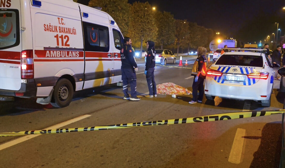 İstanbul Kartal'da 19 yaşındaki Sanem Ada, kırmızı ışıkta karşıdan karşıya