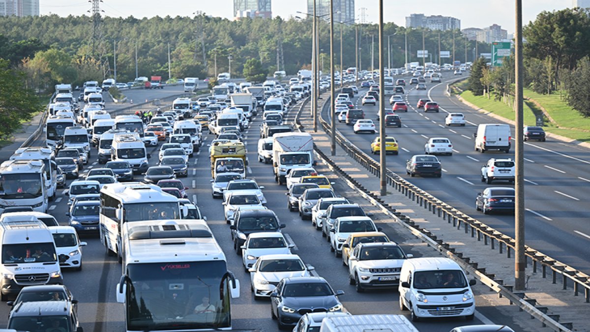 TÜİK verilerine göre, ekim ayında trafiğe kaydı yapılan  Türkiye'de