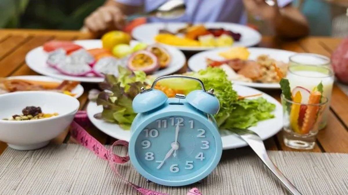 GECE GEÇ YEMEK KİLO ALDIRIR MI?  GECE YEMEK KİLO