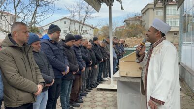 OĞLU TARAFINDAN BIÇAKLANARAK ÖLDÜRÜLEN MURAT ÇOBAN TOPRAĞA VERİLDİ