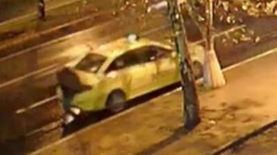 İstanbul Esenyurt'ta emekli itfaiye çavuşu taksicilik yaparken park halindeki aracının