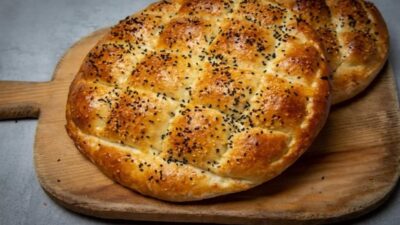 Kütahya Belediye Başkanı Eyüp Kahveci, 2025 Ramazan Ayı Pide Fiyatlarını