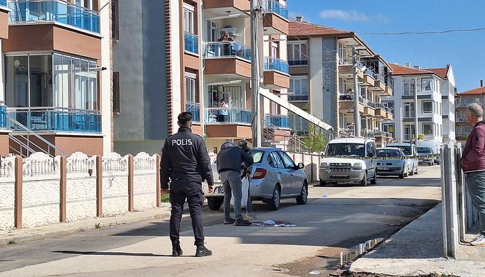 Olay, saat 08.00 sıralarında Fatih Mahallesi 822’nci Sokak’ta meydana geldi.