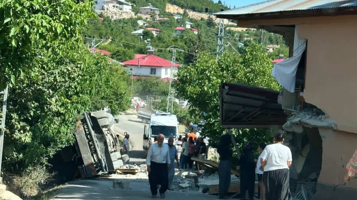 Mersin Toroslar Fındıkpınarı’nda kamyon kazası: 06 BG 4549 plakalı araç