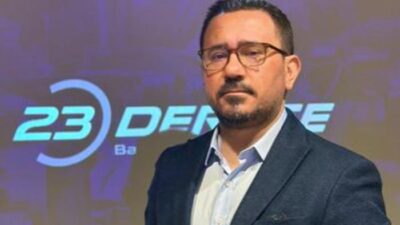 Gazeteci Gökhan Özbek, anjiyo operasyonu sırasında geçirdiği beyin kanaması nedeniyle