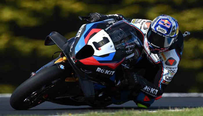 Toprak Razgatlıoğlu, İtalya etapında elde ettiği 64. Superbike yarışı zaferiyle
