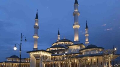 Safer ayı, Hicri takvimin ikinci ayı olup Muharrem ayından sonra