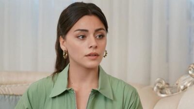 Kızılcık Şerbeti dizisinde Doğa karakterini canlandıran Sıla Türkoğlu’nun bölüm başı