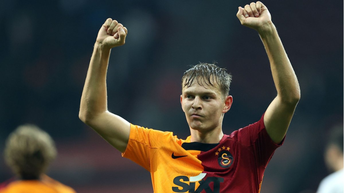 Galatasaray, Danimarkalı savunma oyuncusu Mathias Ross’un sözleşmesini feshettiğini duyurdu. 2022’de