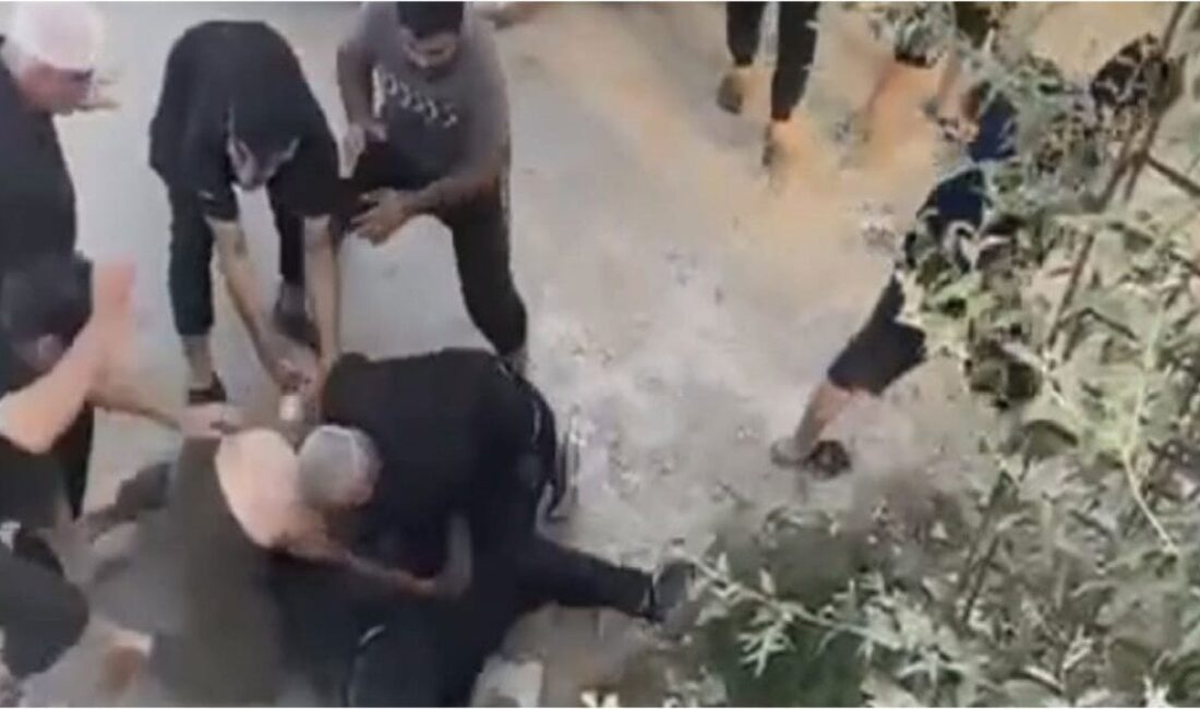 Hatay Samandağ Yeşilköy Mahallesi’nde trafik kazası sonrası çıkan kavgayı ayırmaya