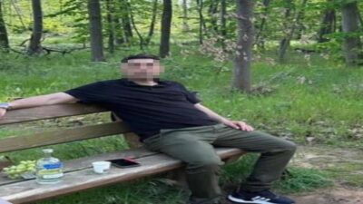 Elazığ Sugözü Mahallesi’nde taksicilik yapan Ferdi Erol, kuzeni Serhat Erol