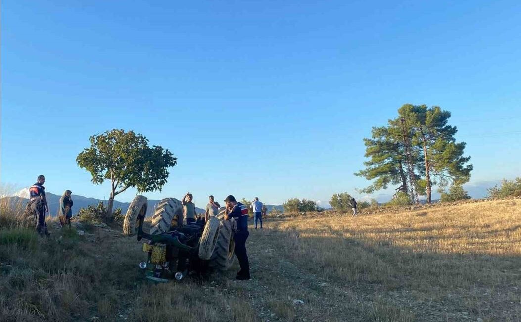 Seydikemer Eşen’de traktör kazası sonucu Bayram Keskin hayatını kaybetti.