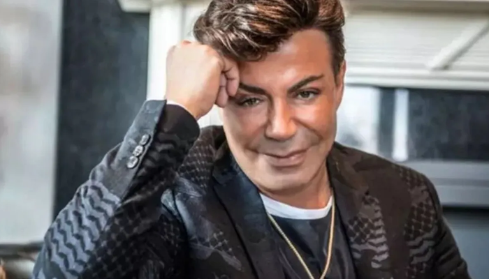 Fatih Ürek öldü mü, yaşıyor mu? Fatih Ürek kaç yaşında, sağlık durumu nasıl? Fatih Ürek öldü mü, yaşıyor mu? 59 yaşındaki sanatçı 15
