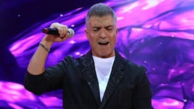 Ünlü sanatçı Özcan Deniz yeni projesi için saç ve sakalını