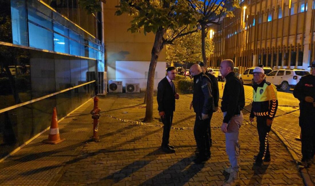 Karabük Eğitim Araştırma Hastanesi önünde emekli polis Selim Ç. kendini