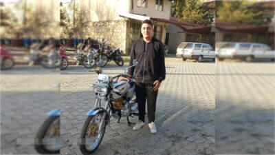 Isparta’nın Gelendost ilçesinde Hacı Avni Paşa Caddesi’nde meydana gelen trafik