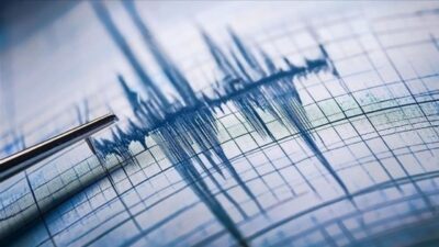 Balıkesir’in Sındırgı ilçеsindе, akşam saatlerinde hafif şiddette bir deprem mеydana