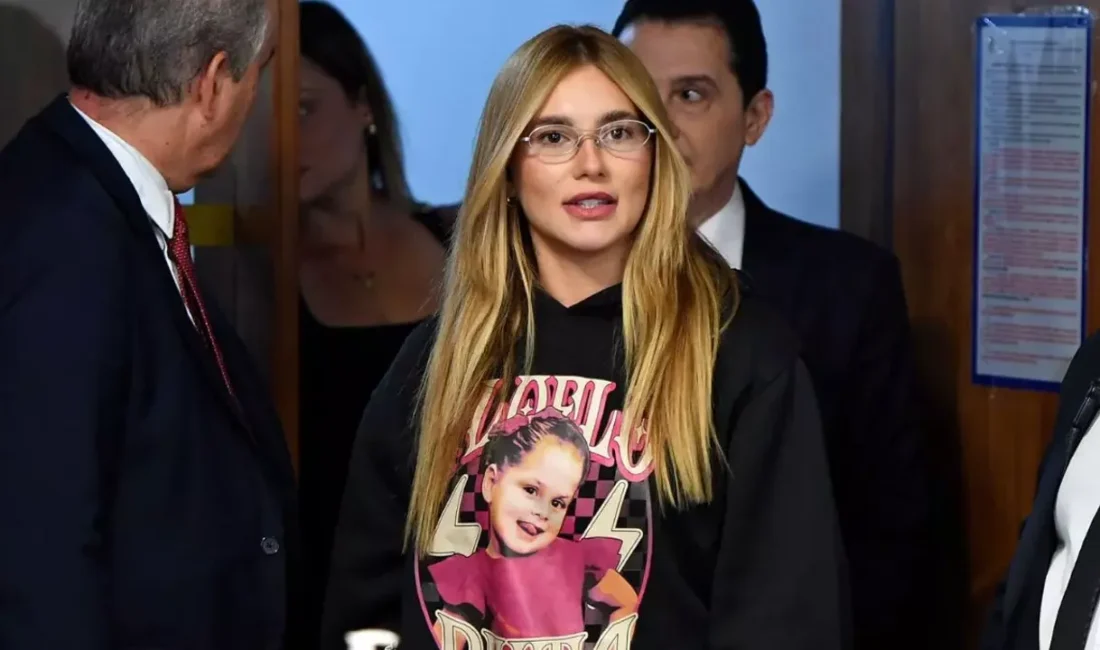  Virginia Fonseca, Vinicius Junior’un başka kadınlarla mesajlaştığını fark edince