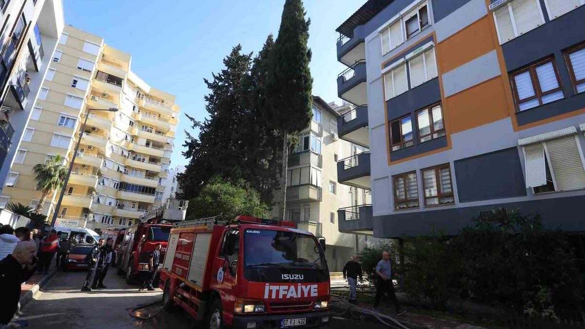Antalya’nın Muratpaşa ilçesinde, Güneş U.’nun yaşadığı apartmanın teras katında çıkan