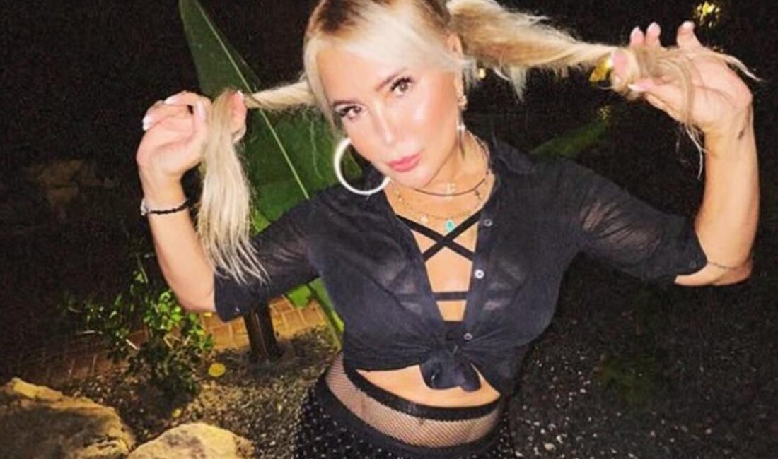 62 yaşındaki Yonca Evcimik’in bikinili pozları yorum yağdırdı; Bodrum ve